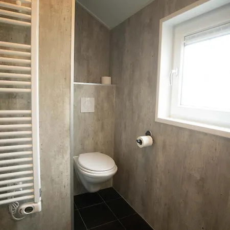 De Bijsselse Enk, Noors 18 シャレー *